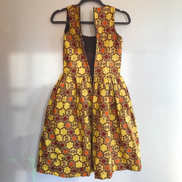 Unique 60’s Dress 🌼 - Picture 6 of 7